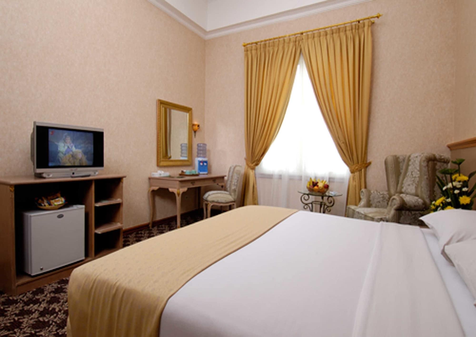 Yasmin Hotel Puncak Zewnętrze zdjęcie