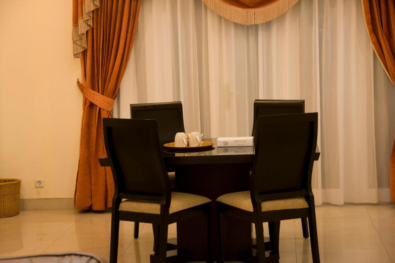 Yasmin Hotel Puncak Zewnętrze zdjęcie